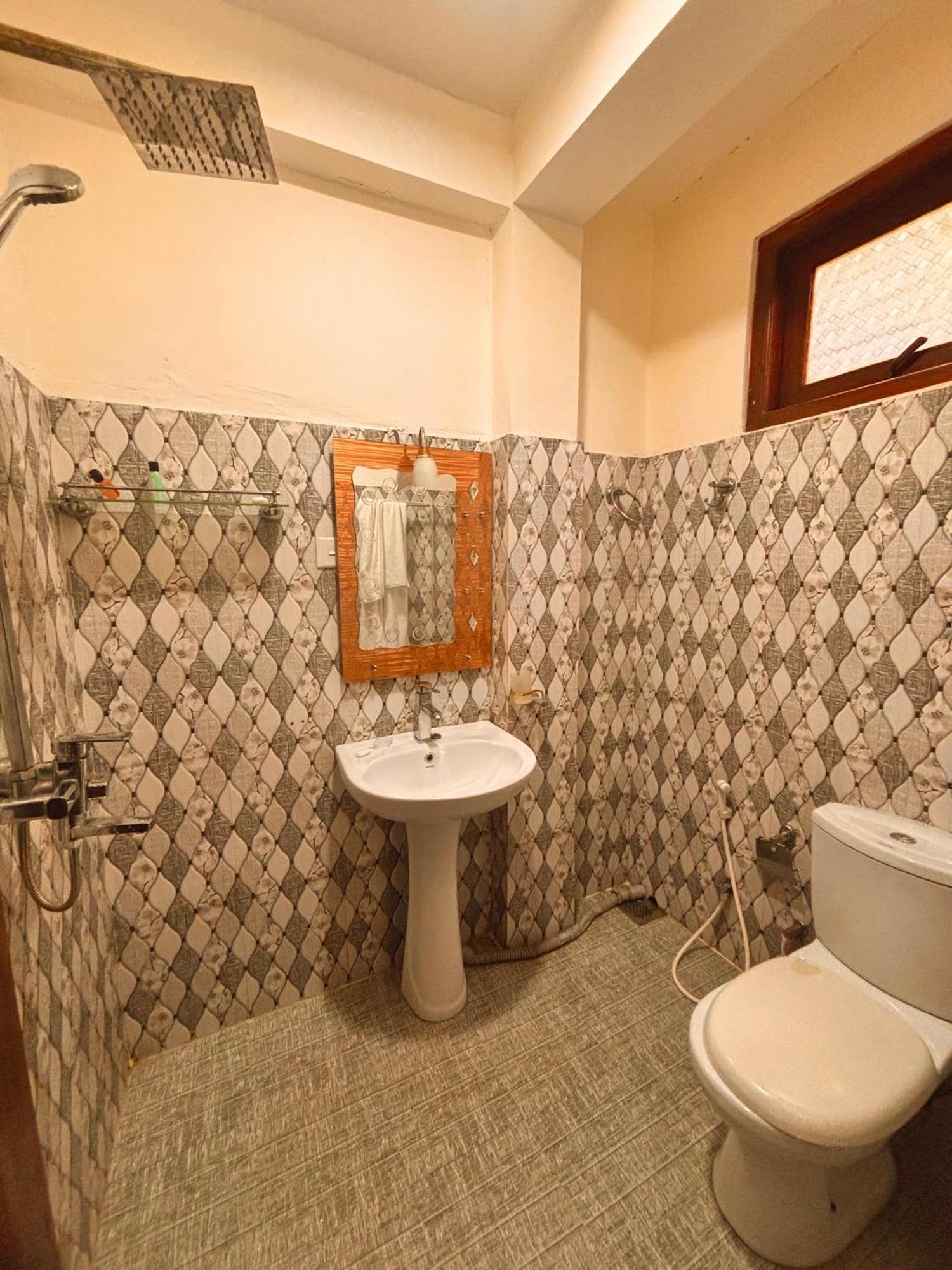 Shiny View Hotel Nuwara Eliya Exterior photo